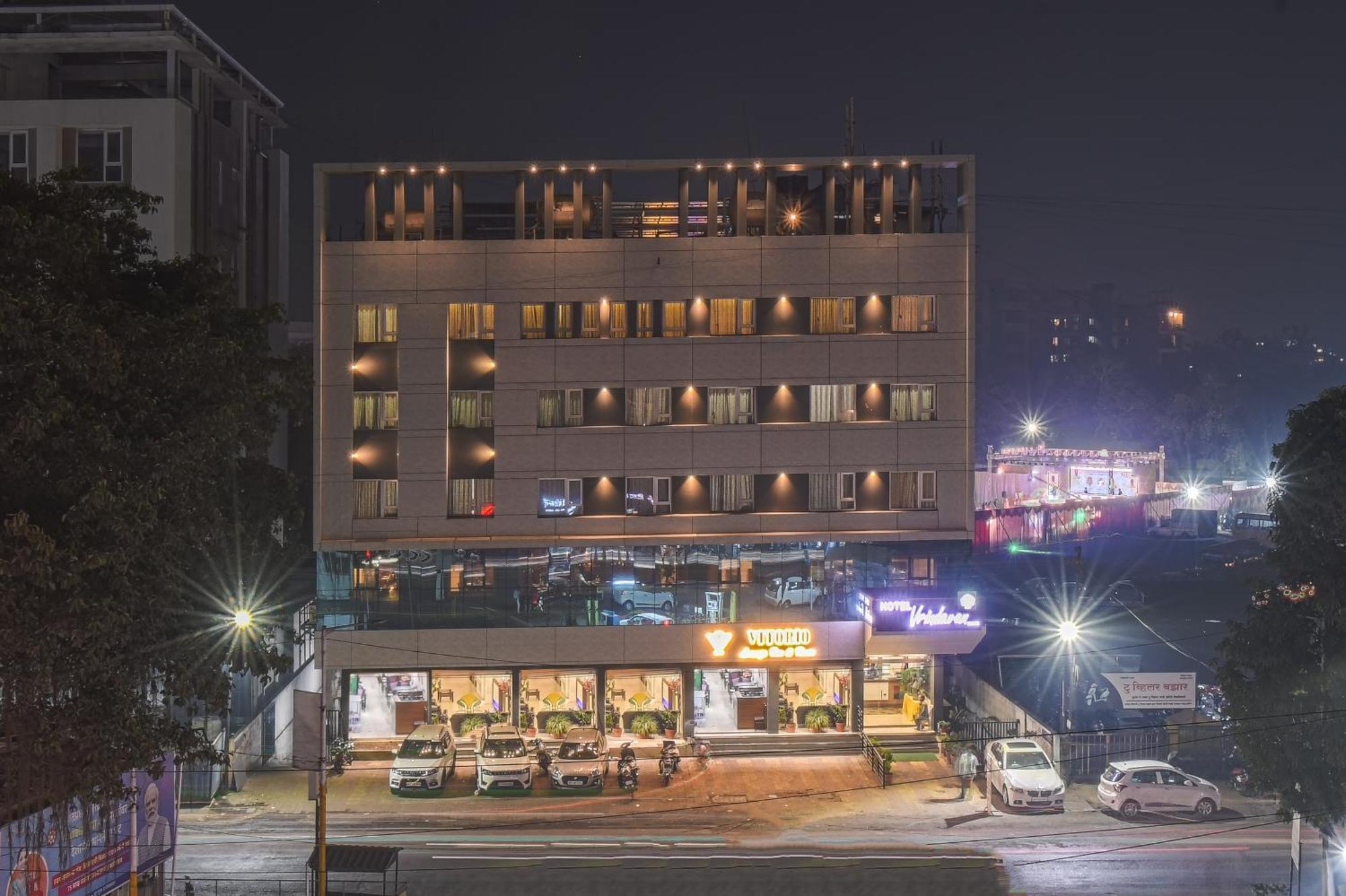 Hotel Vrindavan Deluxe Kolhapur Ngoại thất bức ảnh